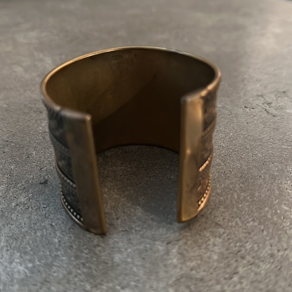 Gold and black bangle - Picture 3 of 5